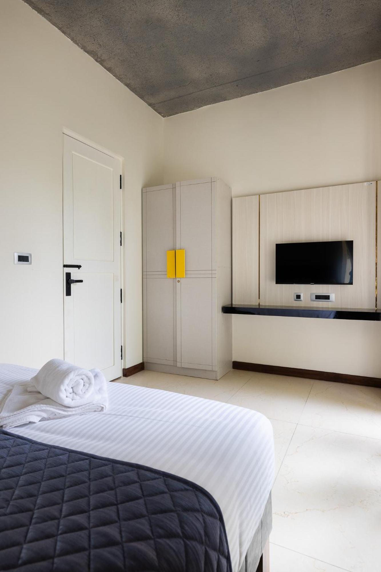 The Serene Shores - Luxury Private Villa Puducherry Exterior foto